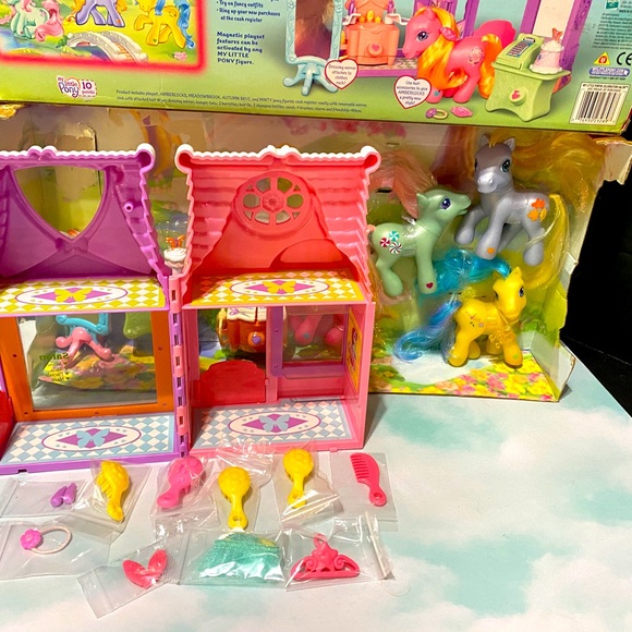 MY LITTLE PONY G3 VTG 2003 CELEBRATION SALON w/AMBERLOCKS & 3 MORE PONY FIGURES - Picture 15 of 16